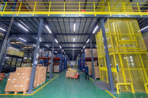 How Batch Size Impacts Cost in Contract Manufacturing